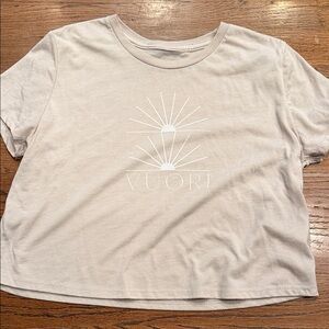 Vuori Coast light tan Modern Cropped T shirt Sz small